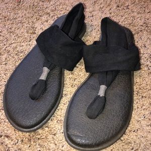 Sanuk sandals